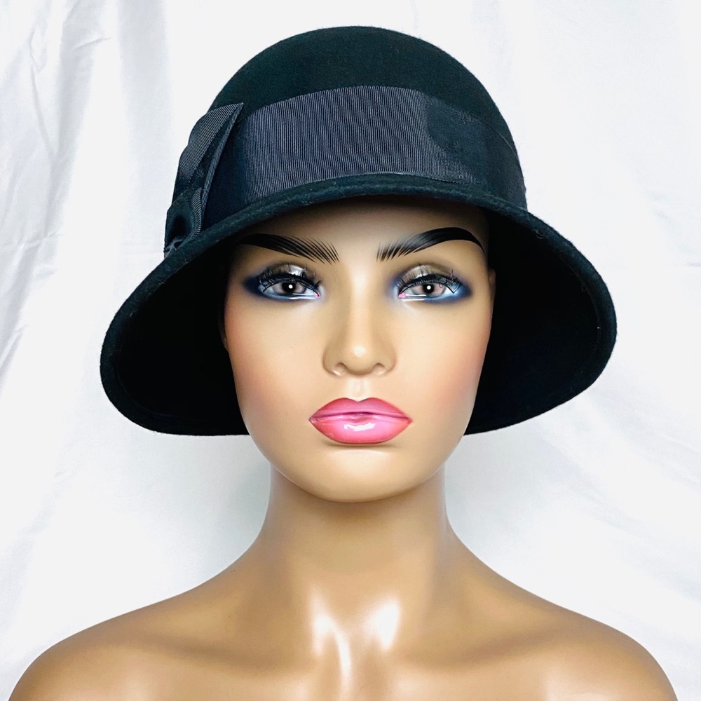 Eric Javitz ‘Lally’ Black Wool Felt Cloche